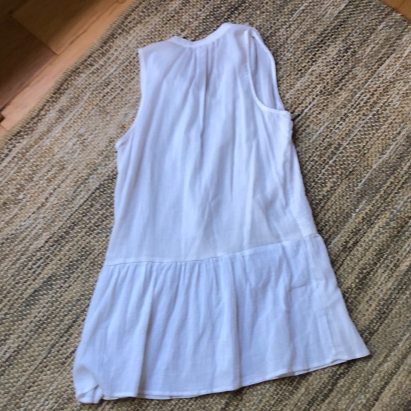 Knox Rose women’s white sleeveless tunic - Picture 4 of 4